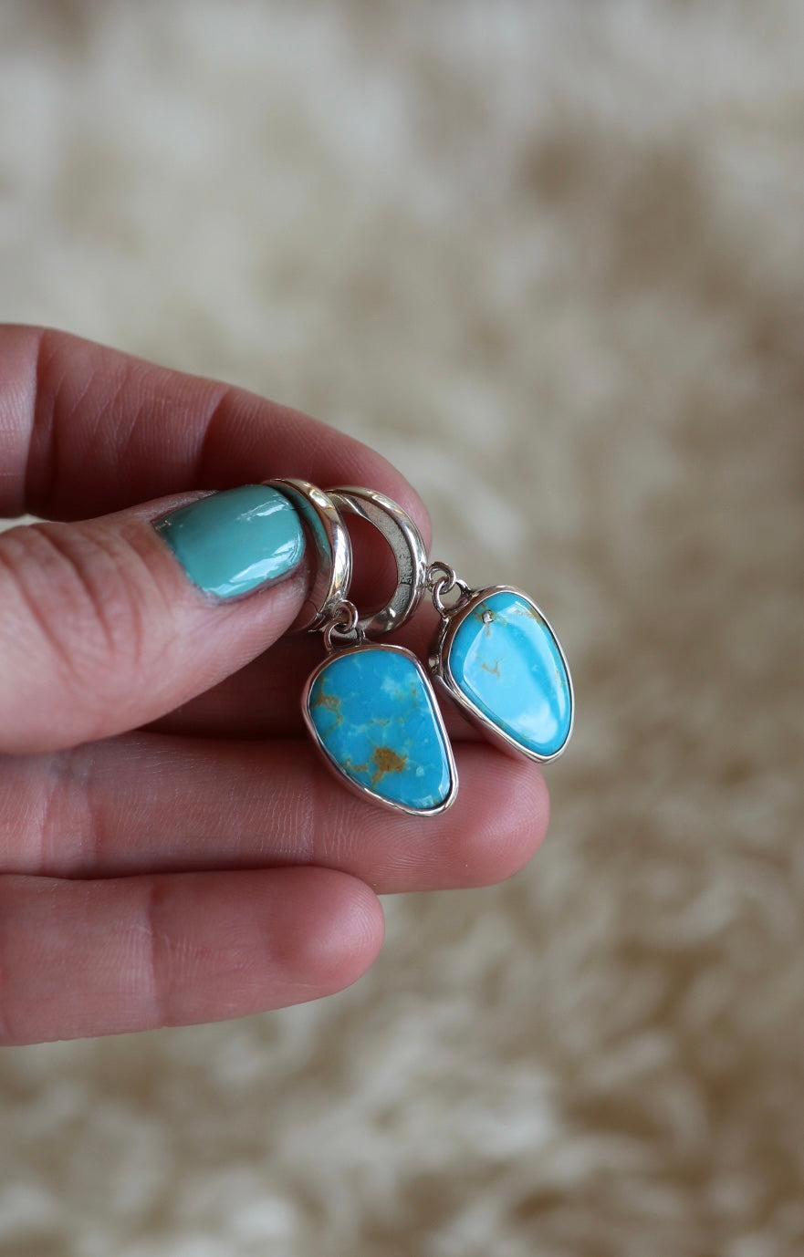 Dainty Closed Hoops #109