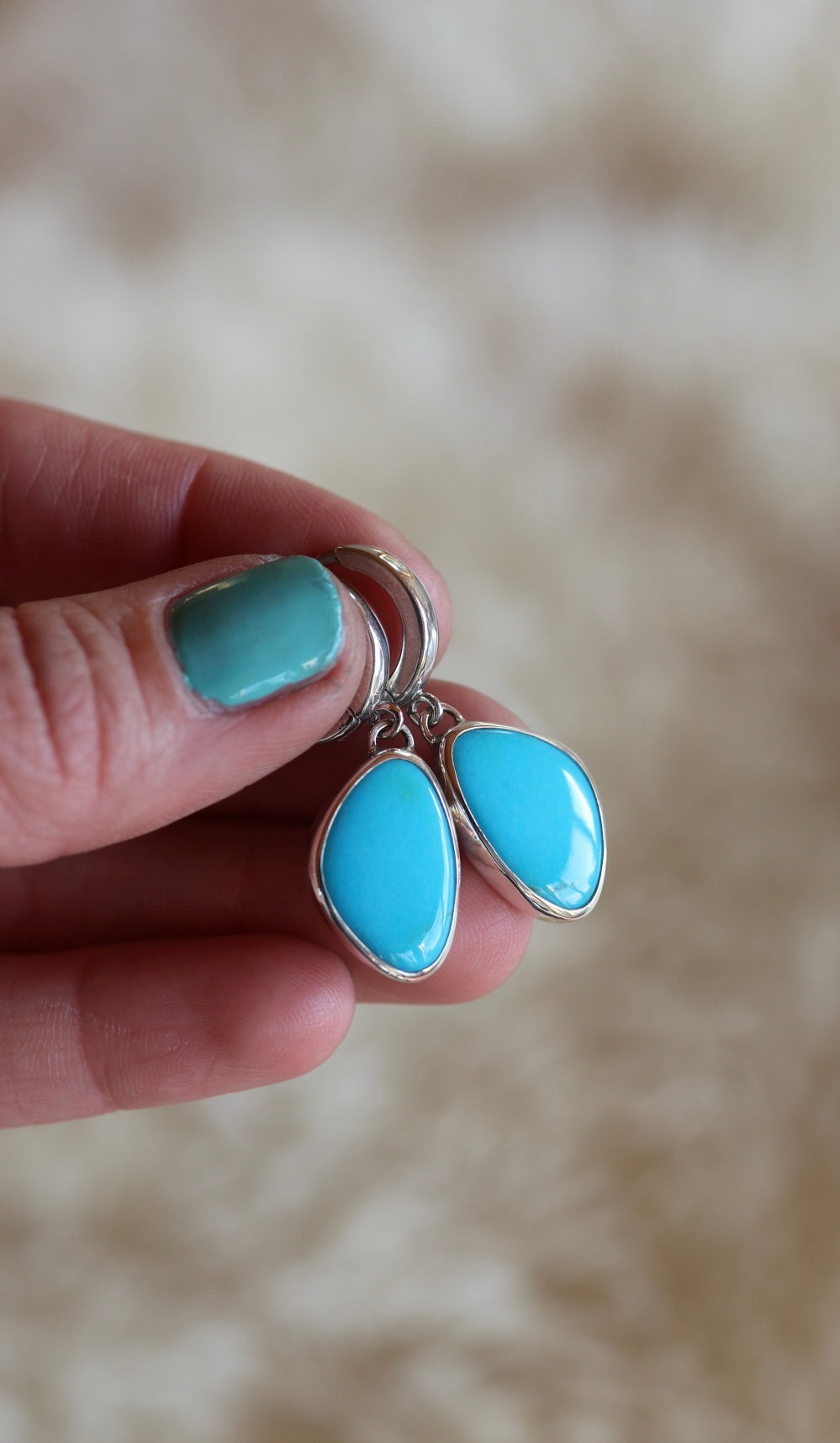Dainty Closed Hoops #116