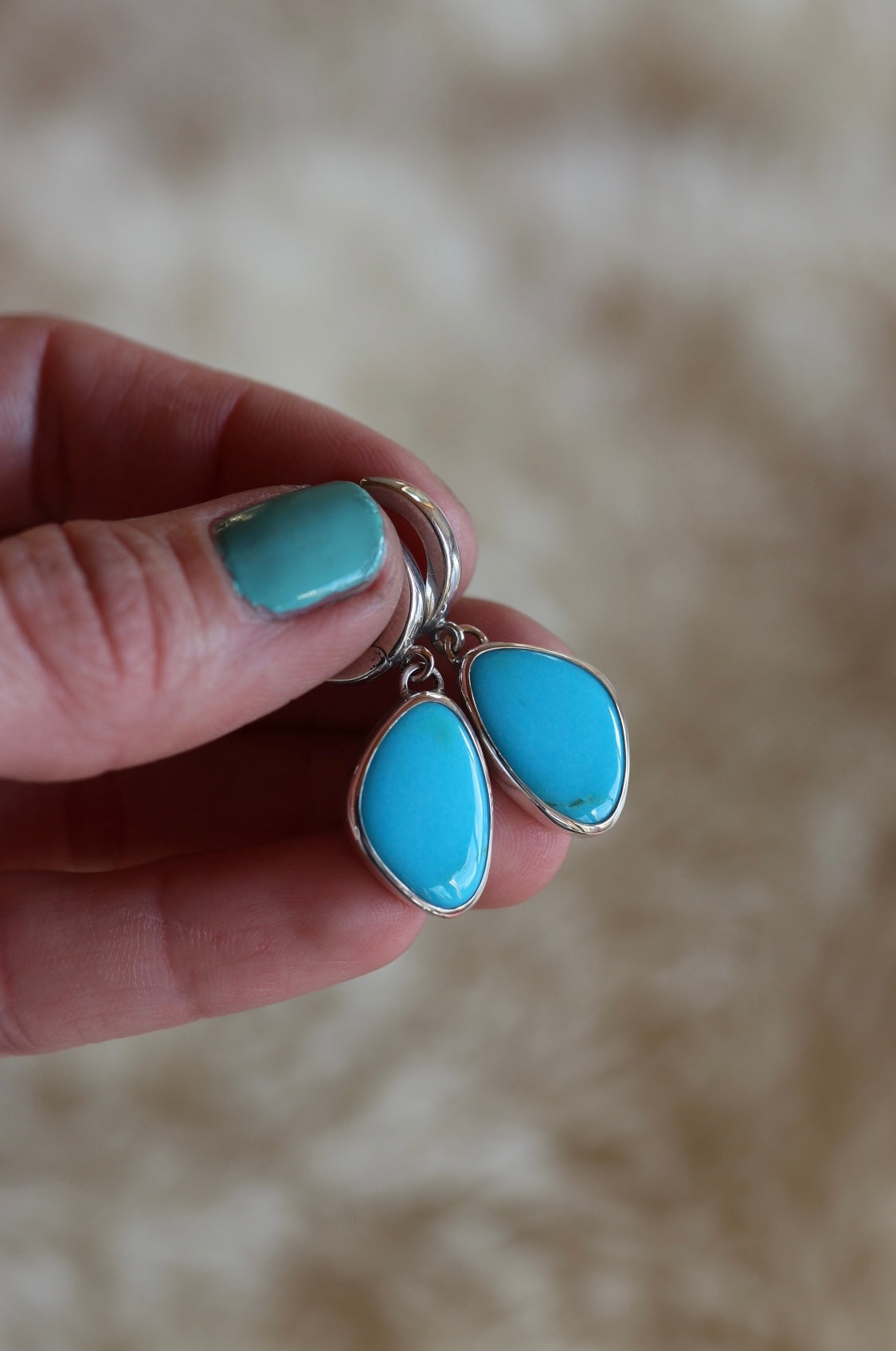 Dainty Closed Hoops #116