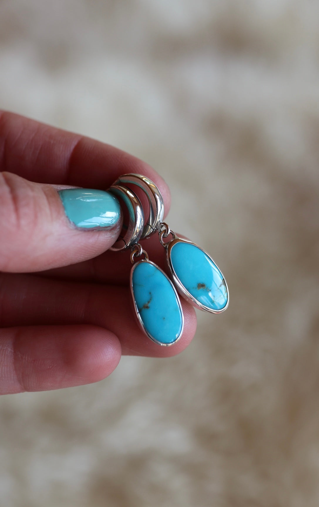 Dainty Closed Hoops #119