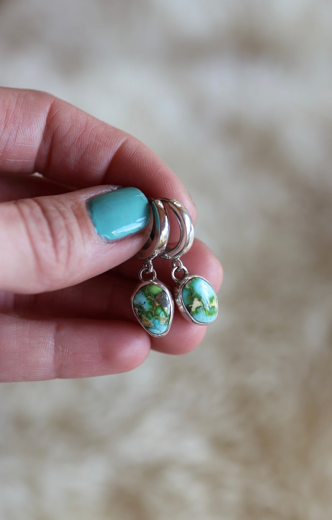 Dainty Closed Hoops #122