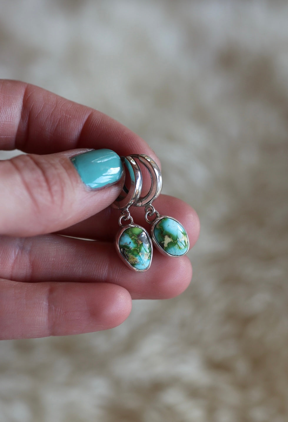 Dainty Closed Hoops #122
