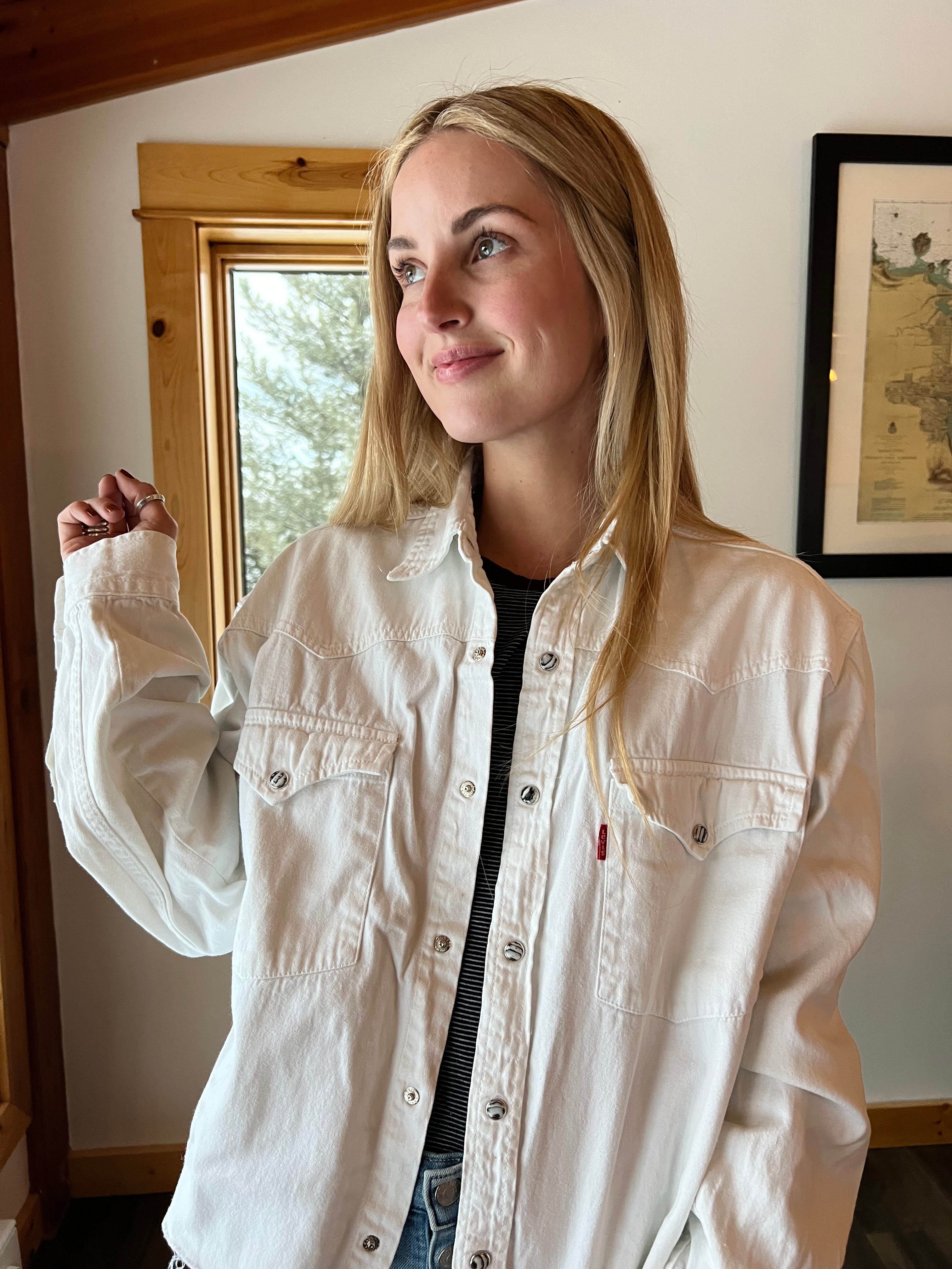 18: Vintage White Levi's Jacket