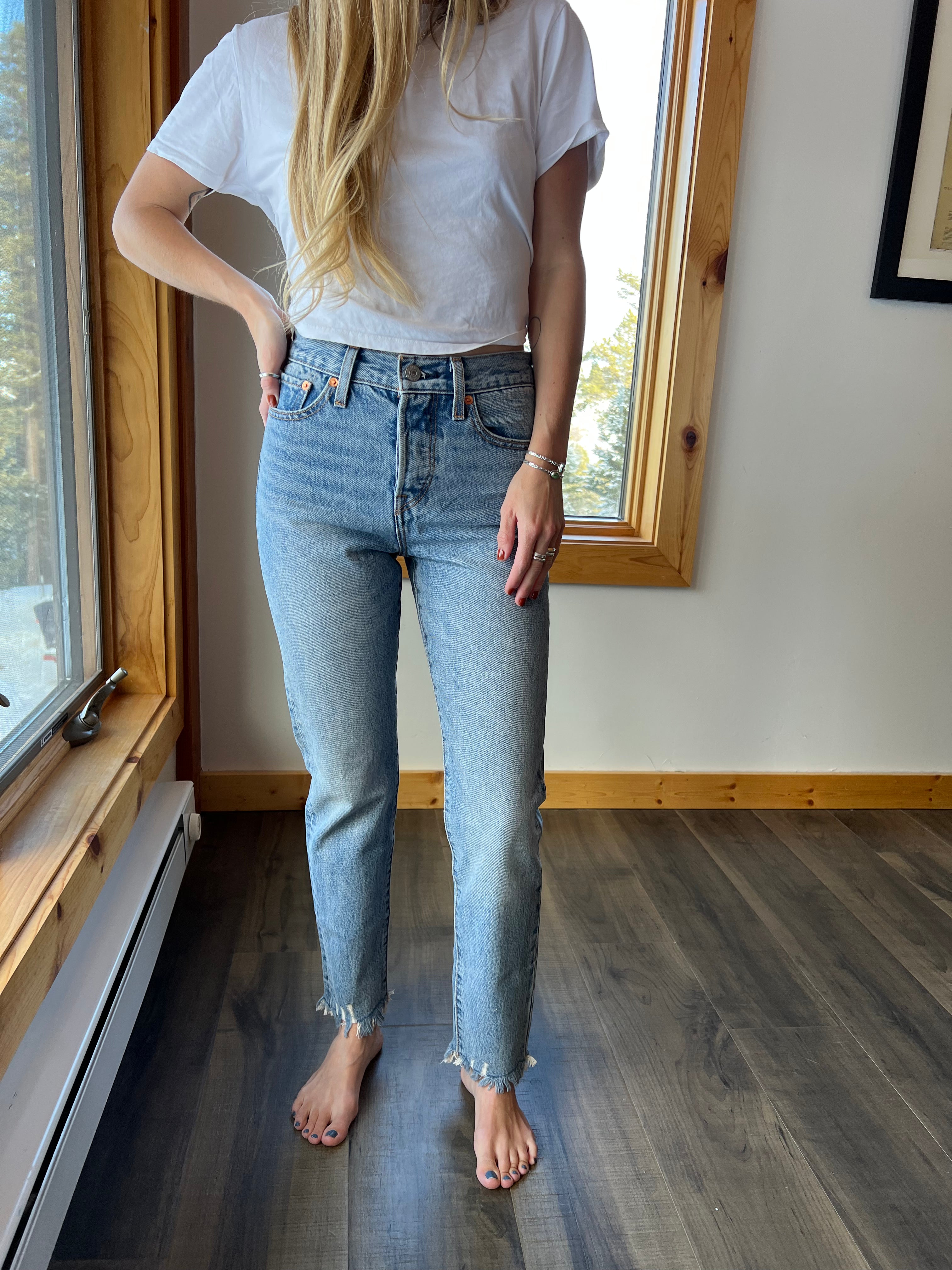 29: Levi's Wedgie Jeans