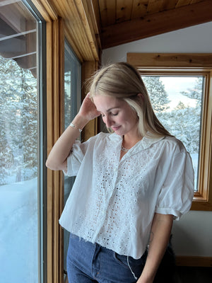60: Vintage White Blouse