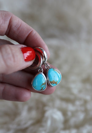 Dainty Closed Hoops #101