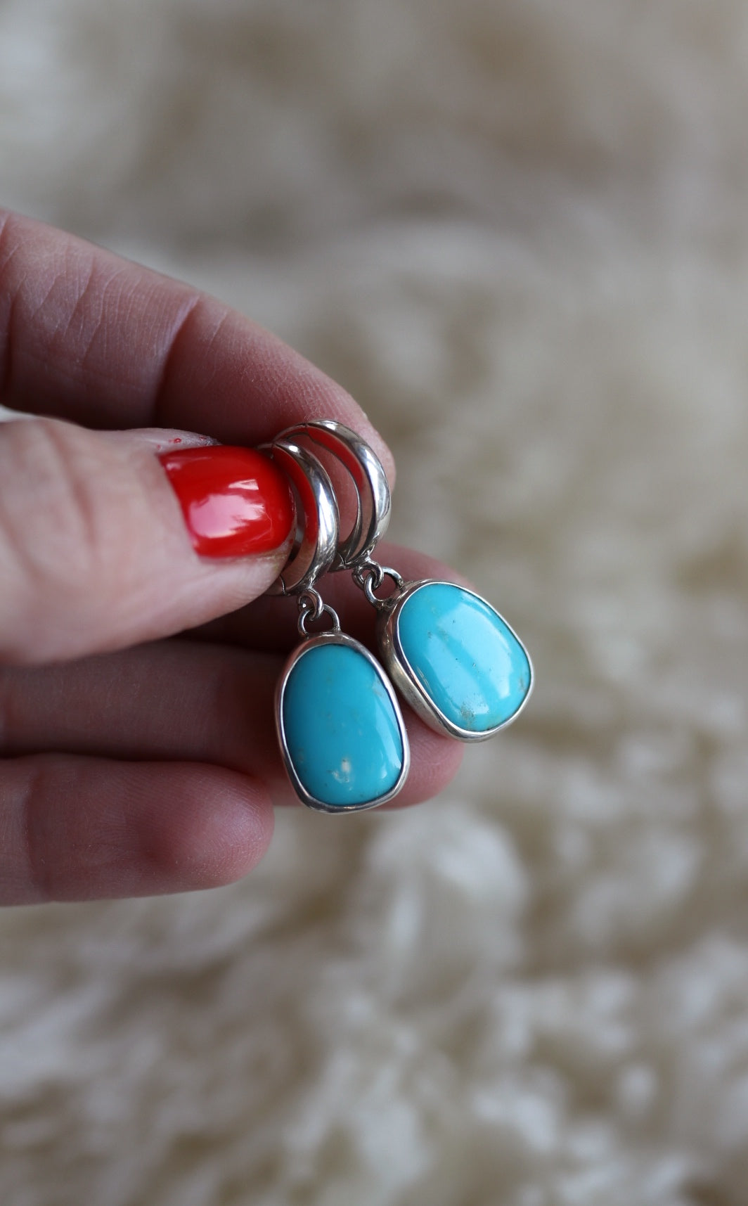 Dainty Closed Hoops #107