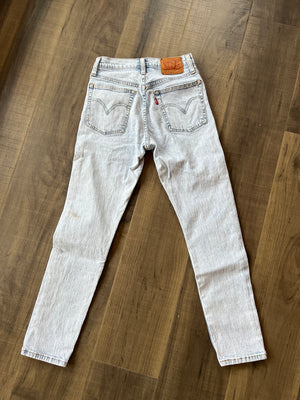 131: Levi's