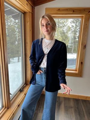 136: Vintage Blue Velvet